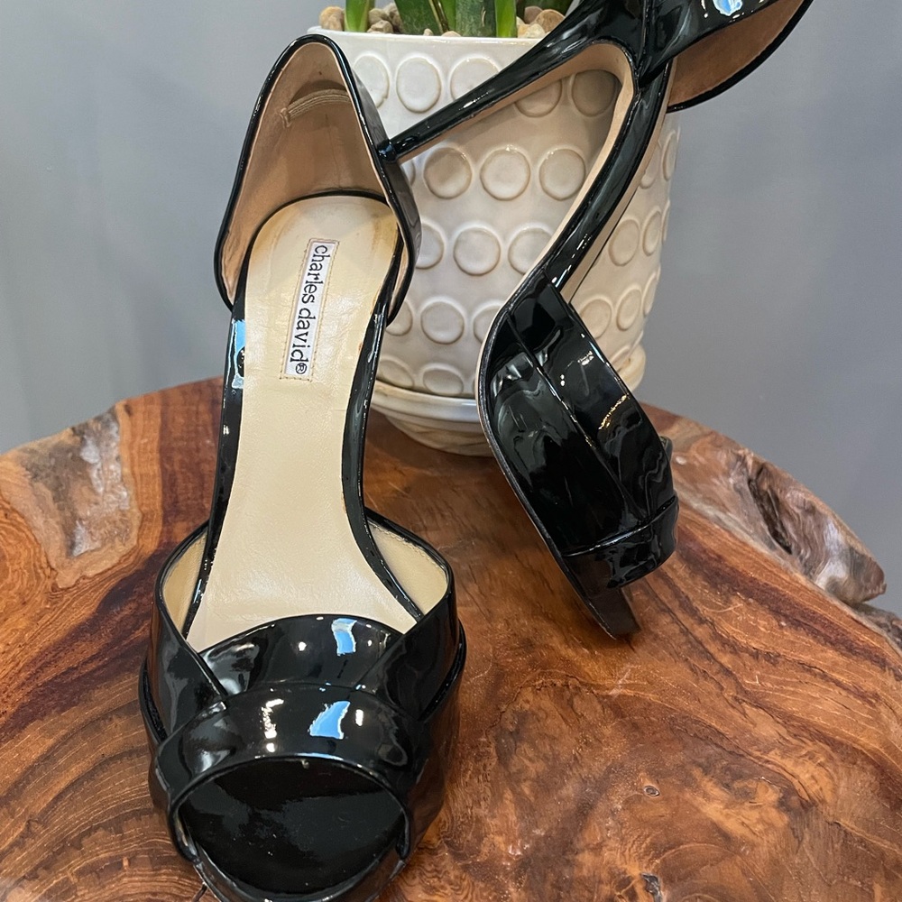 Charles David Black Patent peep toe pump 6 1/2